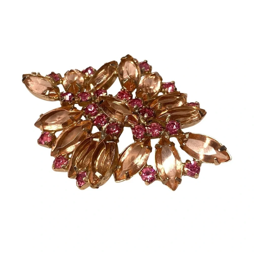 VINTAGE BROOCH SHADES OF PINK OPEN‎ BACK RHINESTONE JULIANA STYLE CZECH PIN